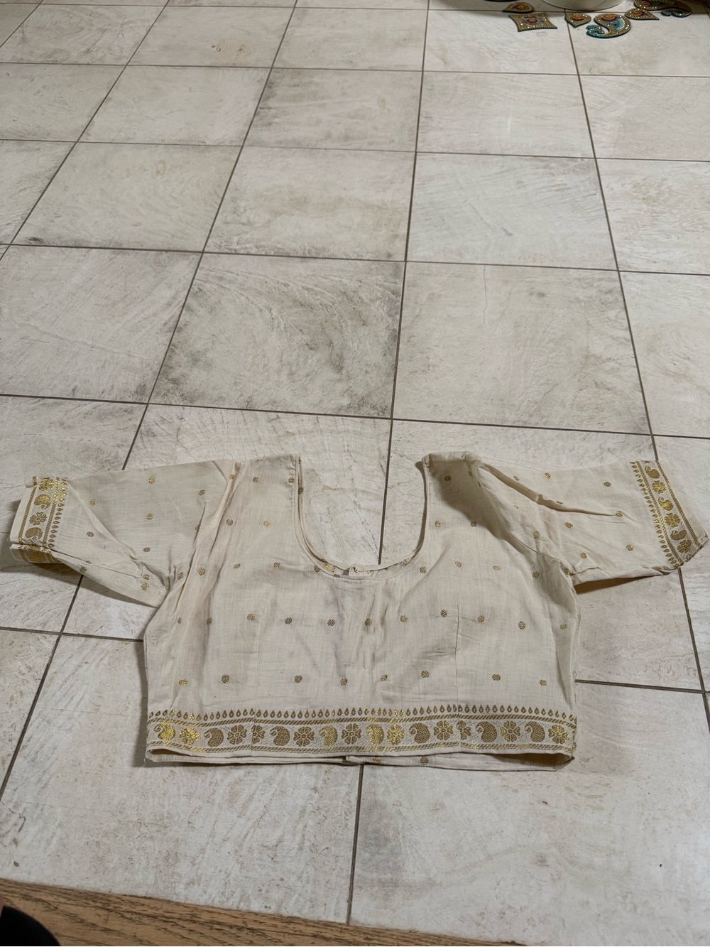 ✨ White & Gold Blouse – Elegant & Versatile ✨